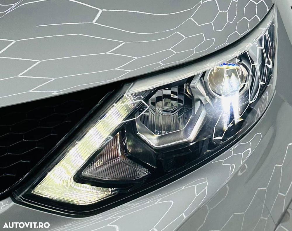 Nissan Qashqai 1.2 DIG-T TEKNA - 11