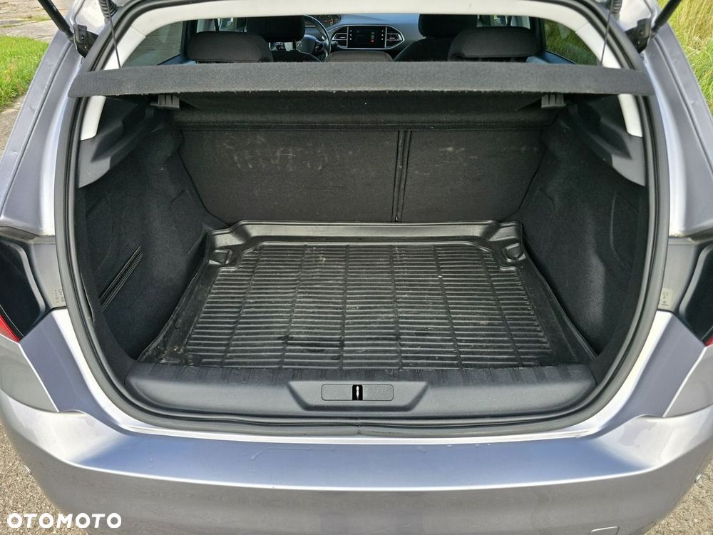Peugeot 308 - 23