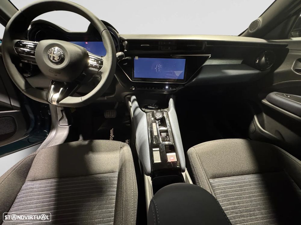 Alfa Romeo Junior 1.2 Sprint eDCT6 - 11