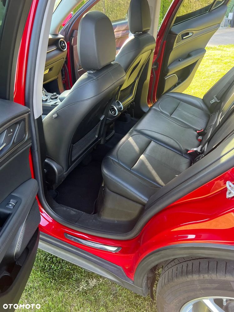 Alfa Romeo Stelvio 2.0 Turbo TI Q4 - 25