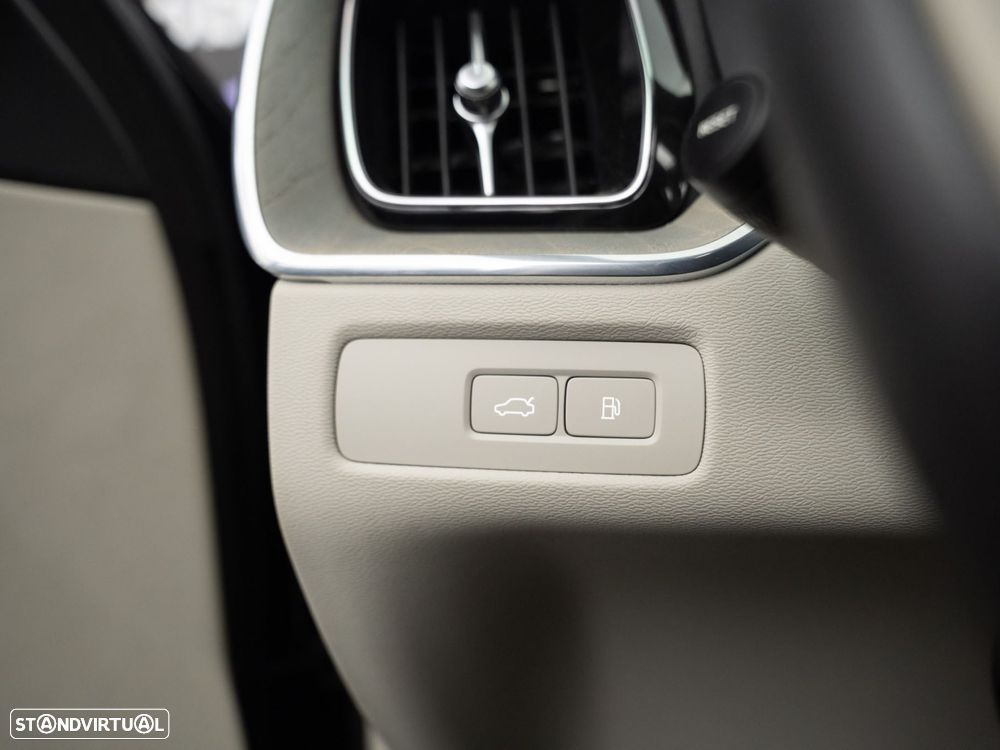 Volvo XC 60 2.0 T6 PHEV Plus Bright AWD - 20