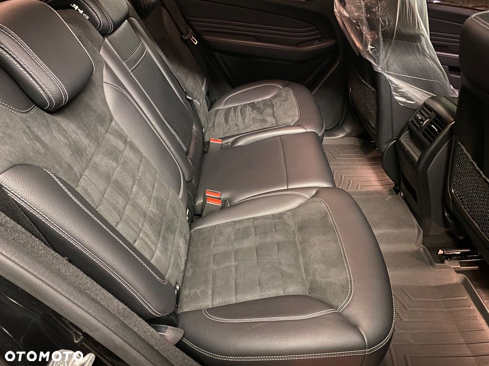 Mercedes-Benz ML 350 BlueTec 4-Matic - 9