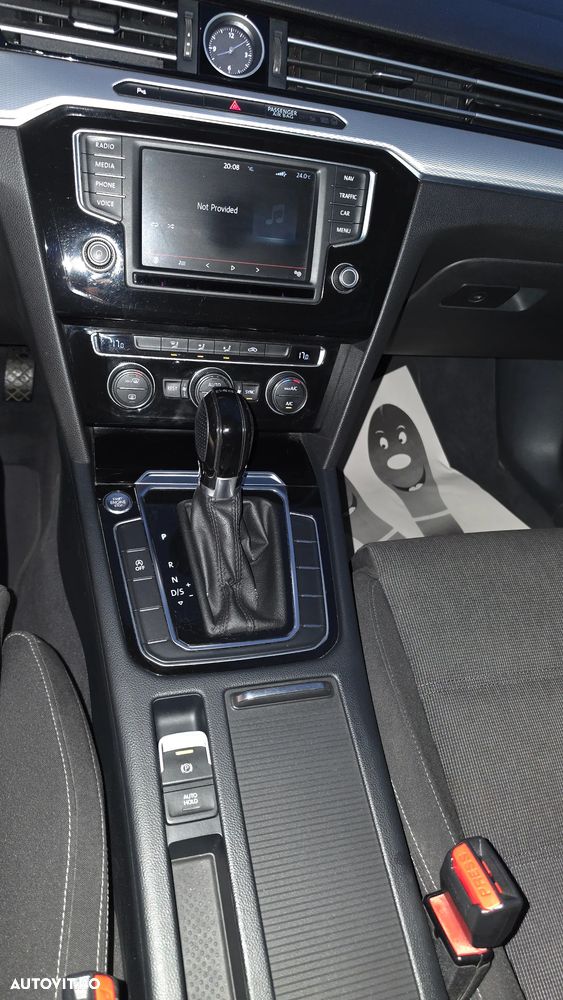 Volkswagen Passat - 14