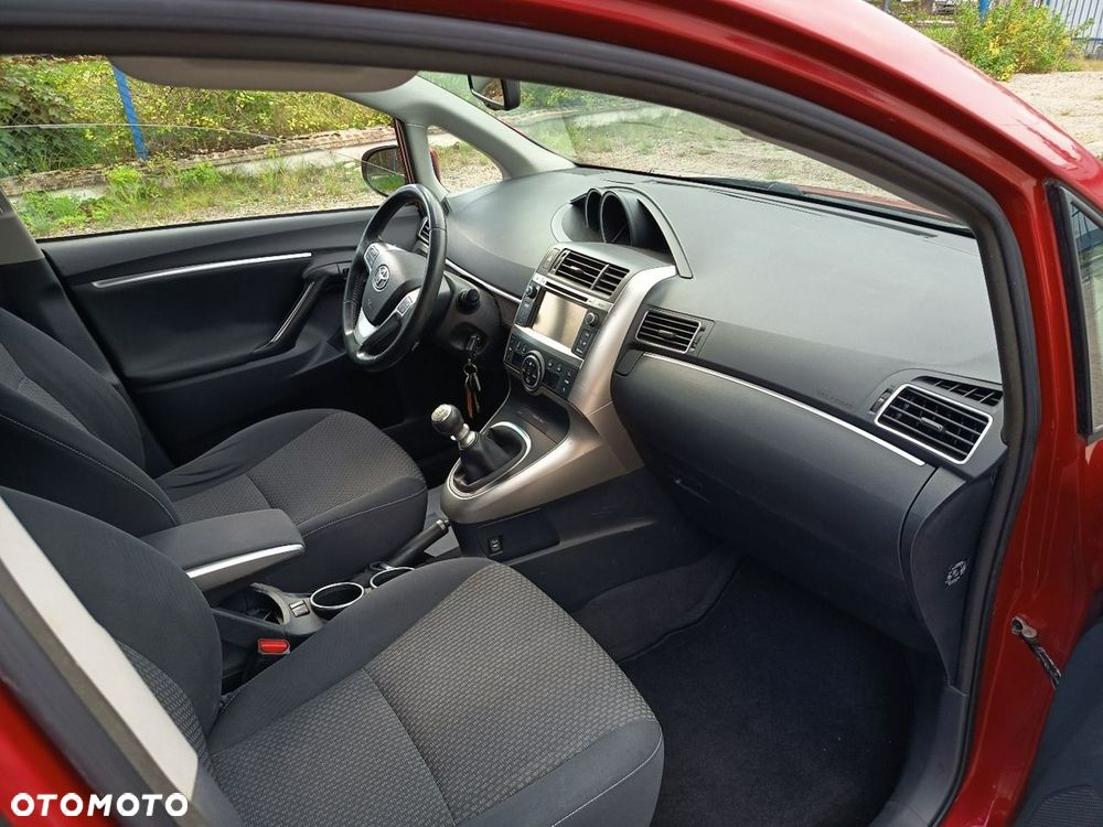 Toyota Verso - 8