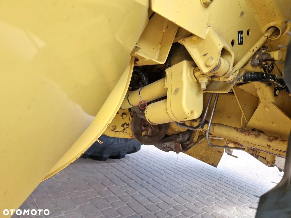 New Holland TF76, 6.1m, 1998r. - 9