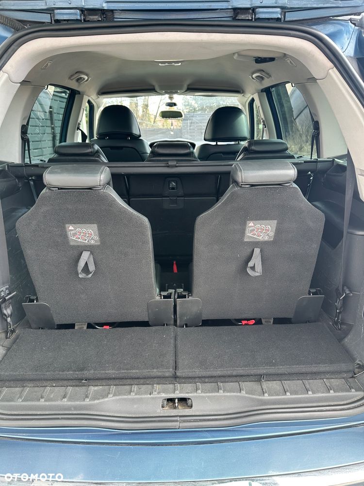 Citroën C4 Picasso 2.0 HDi FAP Exclusive - 3