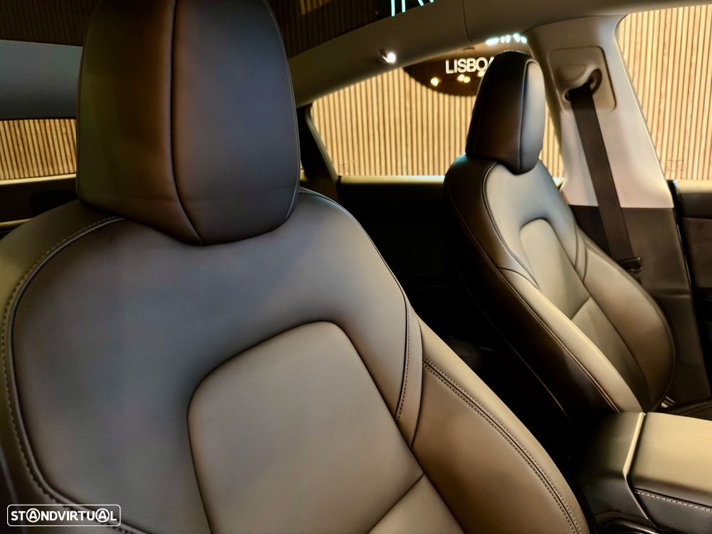 Tesla Model Y Tração Traseira - 51