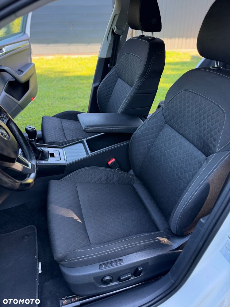 Skoda Superb 2.0 TDI 4x4 Premium Edition - 6