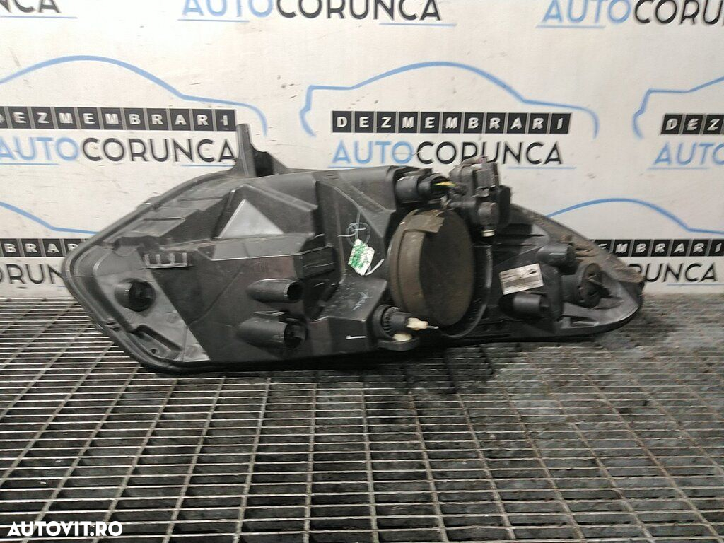 Far Stanga Ford Ecosport 2013 - 2017 SUV 4 Usi (1258) Fara xenon - 3