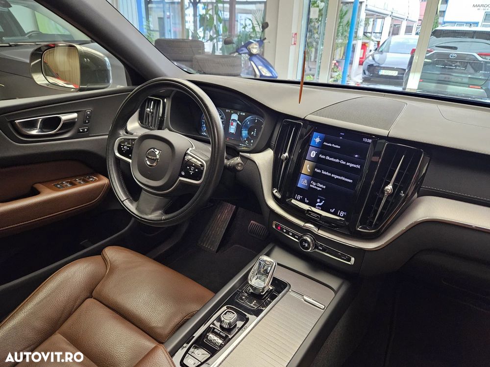 Volvo XC 60 B4 MHEV AT8 AWD Inscription - 22
