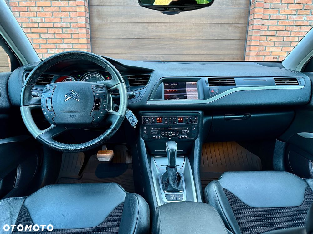 Citroën C5 2.0i 16V Exclusive Equilibre Navi - 20