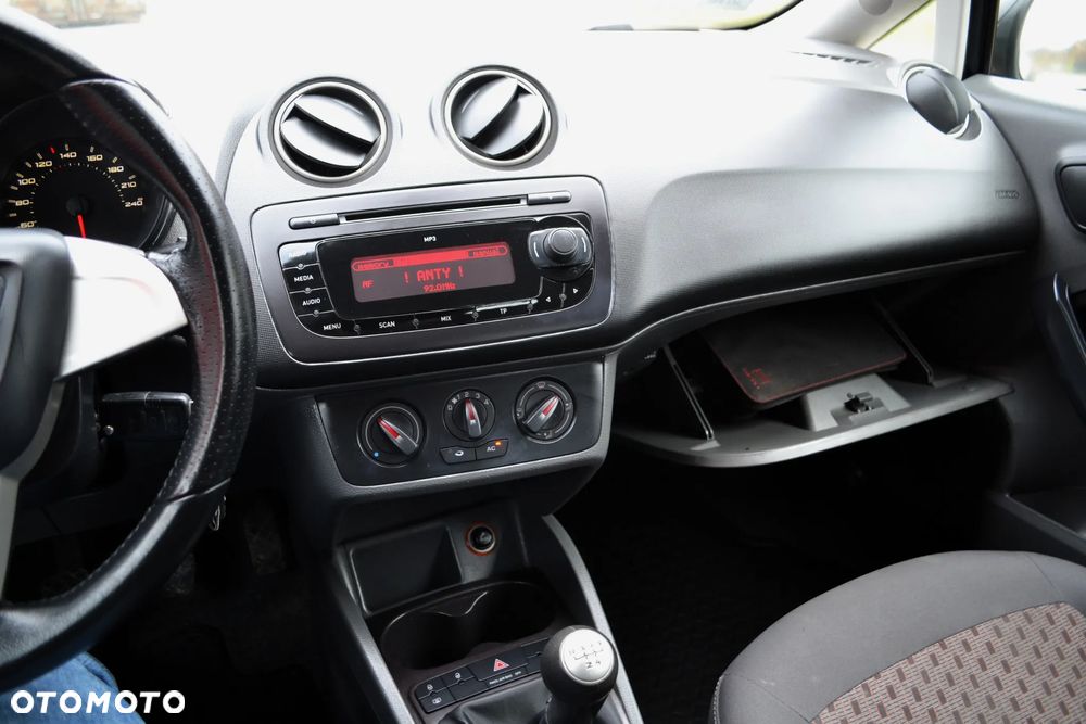 Seat Ibiza SC 1.9 TDI DPF Sport - 17