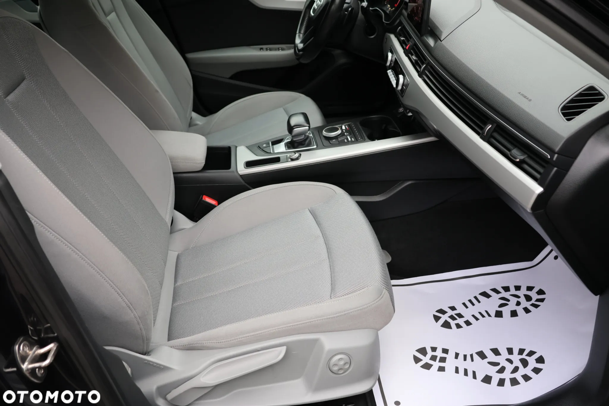 Audi A4 Avant 2.0 TDI ultra S tronic - 25
