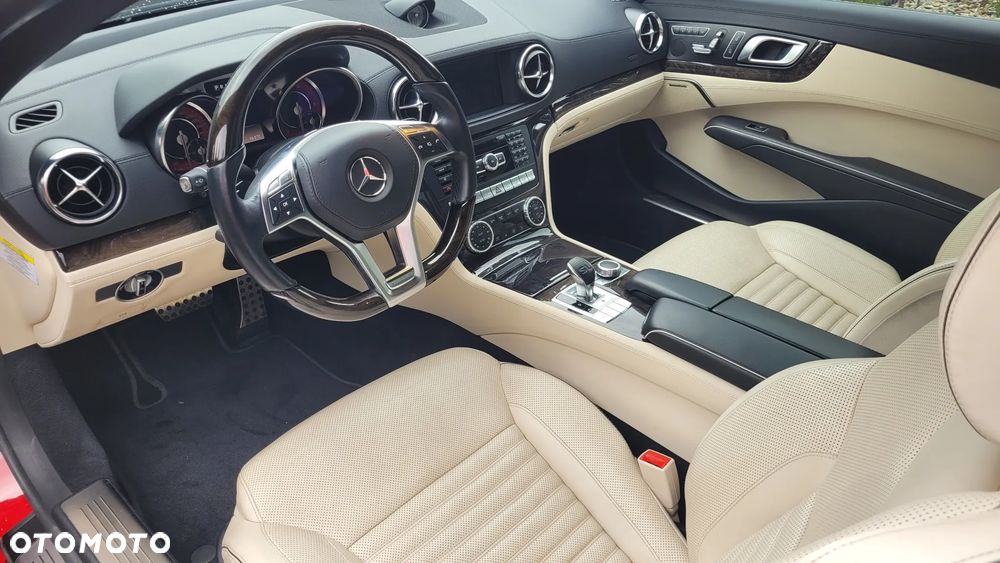 Mercedes-Benz SL 500 BlueEff - 14