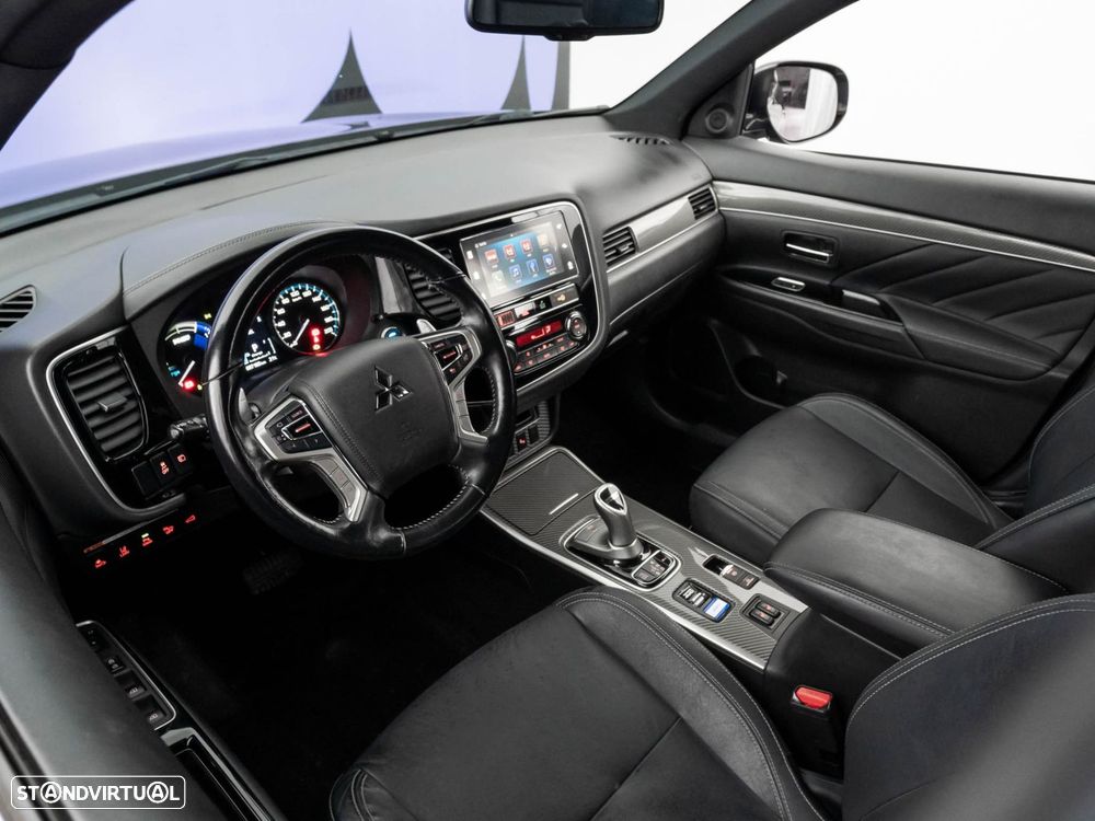Mitsubishi Outlander 2.4 Instyle - 15