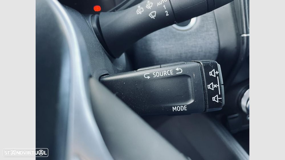 Mitsubishi Colt 1.0 MPI-T Invite - 17