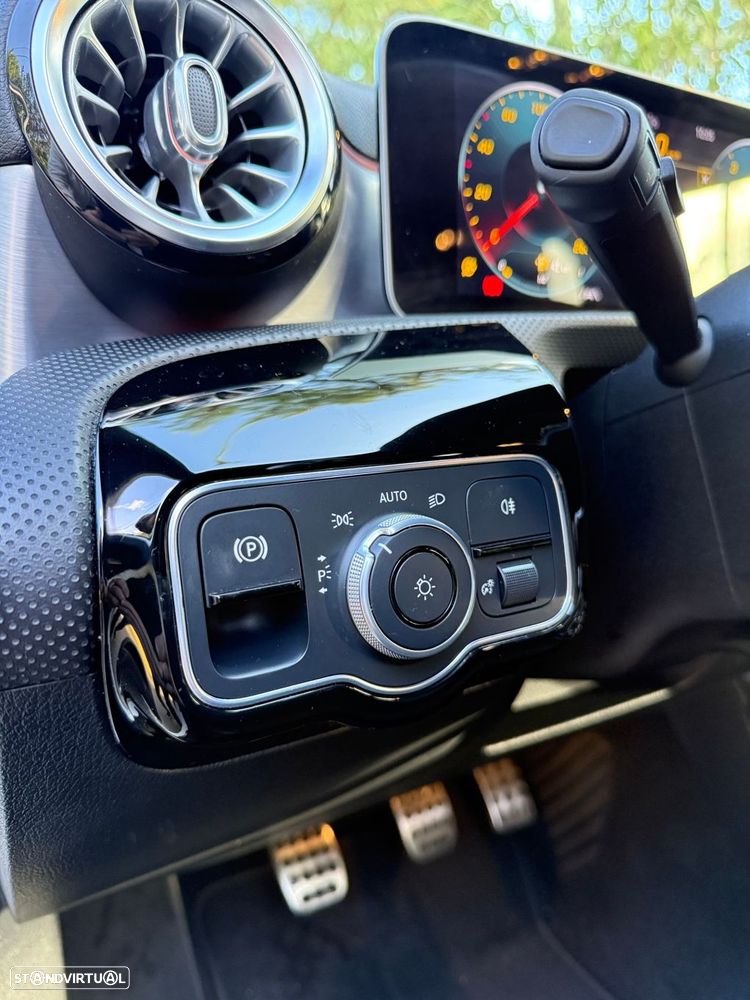 Mercedes-Benz A 160 AMG Line - 10