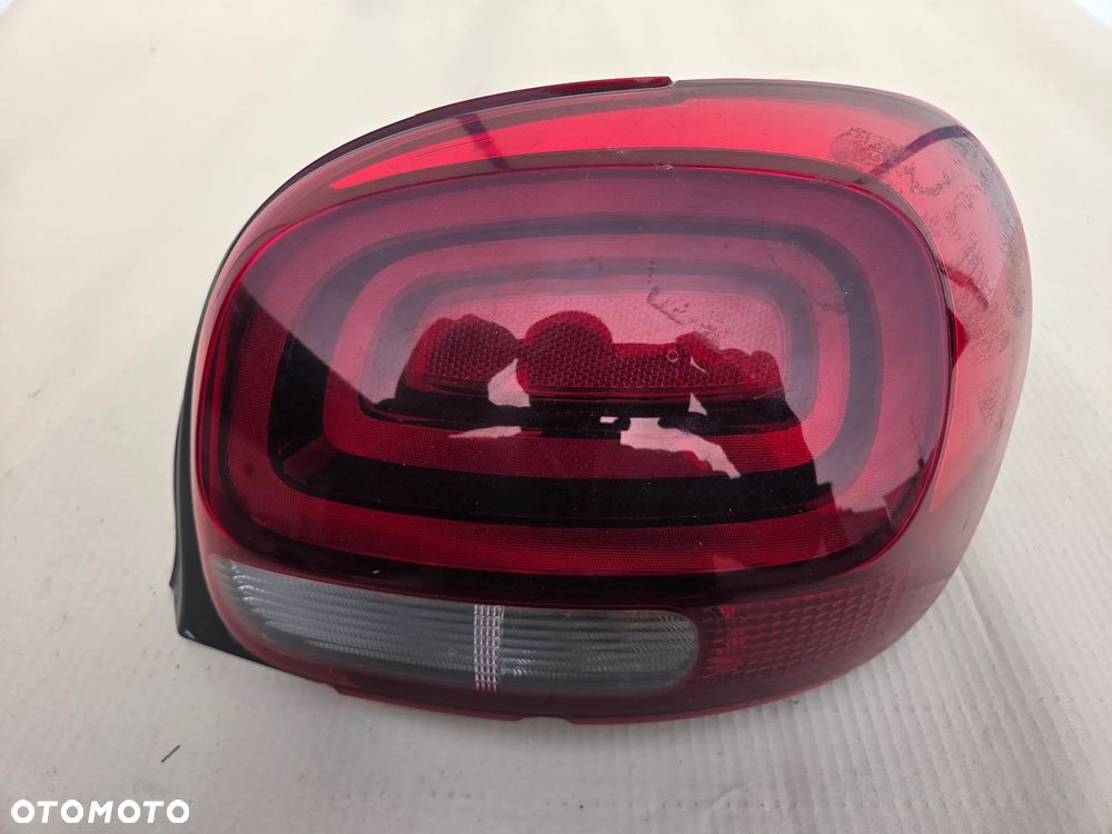 Lampa tylna prawa Citroen C3 III  9812257480 - 1