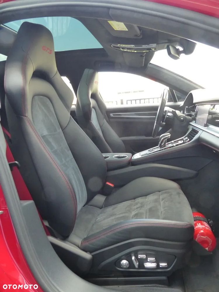 Porsche Panamera GTS GPF Sport Turismo - 13