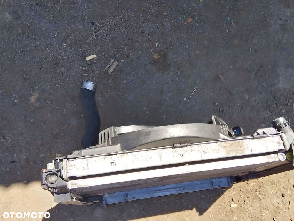 pas przedni chłodnice bmw e90 e91 2.0 d n47 - 5