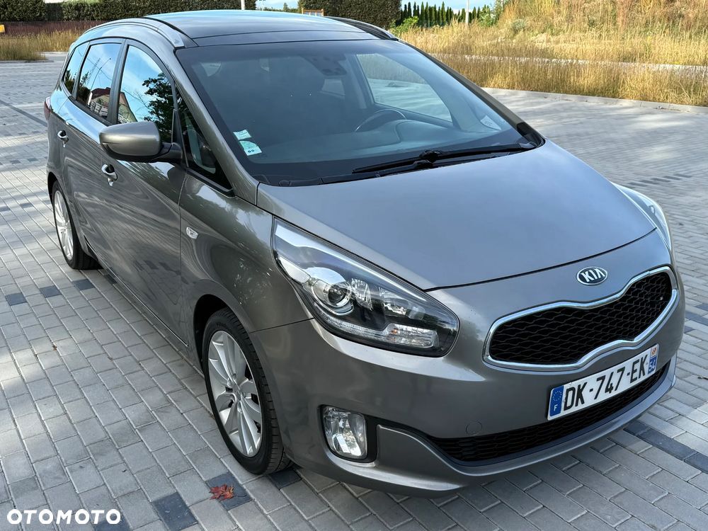 Kia Carens 1.7 CRDi XL 7os - 12