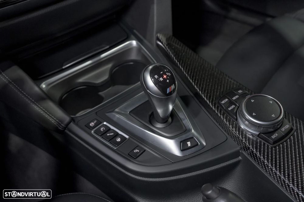 BMW M4 Coupe DKG - 17