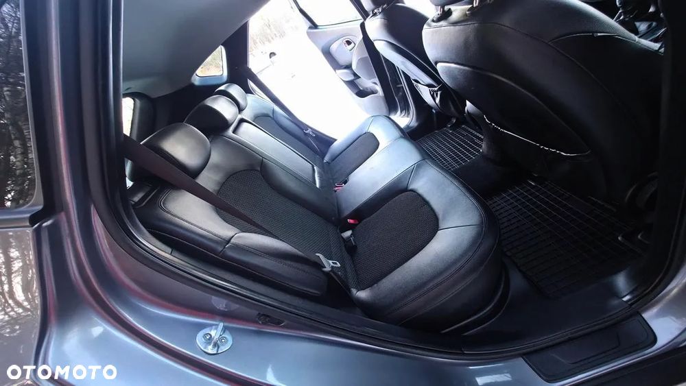 Hyundai ix35 1.7 CRDi Premium 2WD - 26