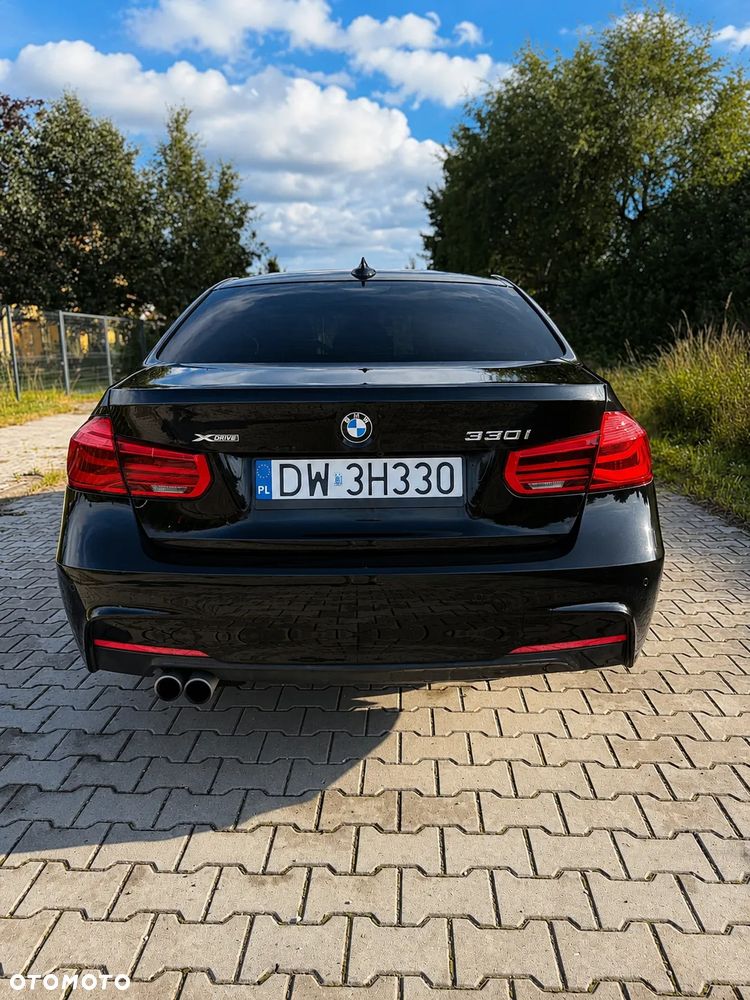 BMW Seria 3 330i xDrive M Sport Shadow - 10