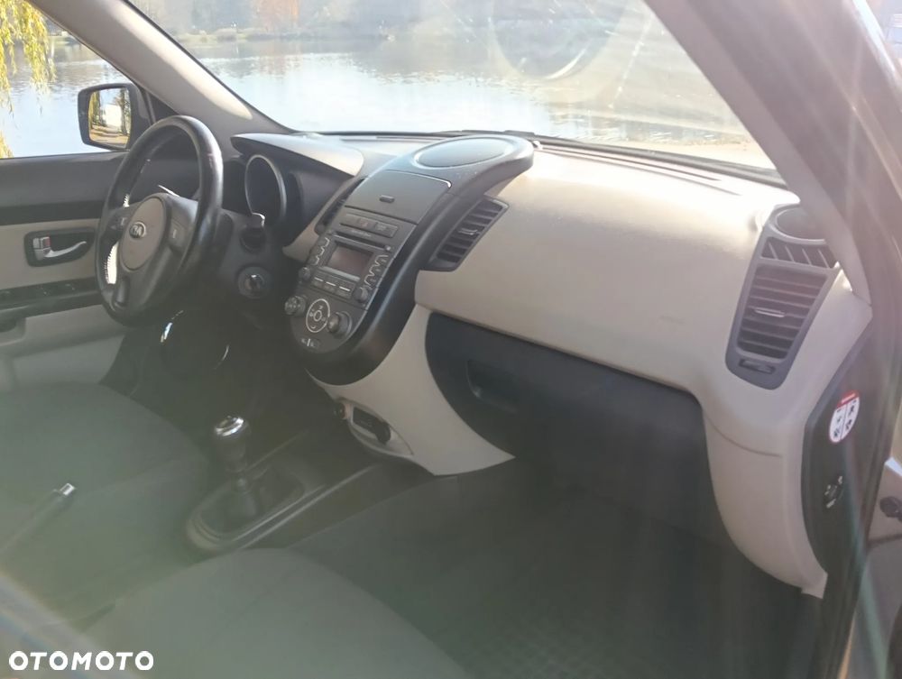 Kia Soul 1.6 GDI L - 13