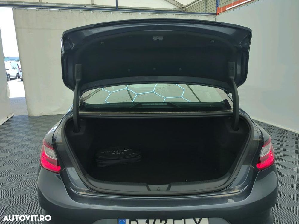 Renault Megane - 9