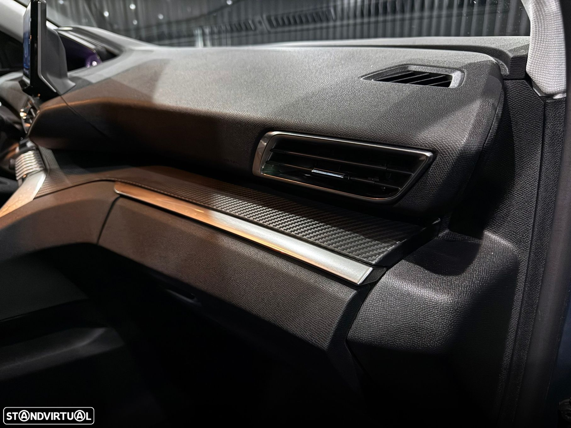 Peugeot 3008 1.5 BlueHDi Allure Pack EAT8 - 28