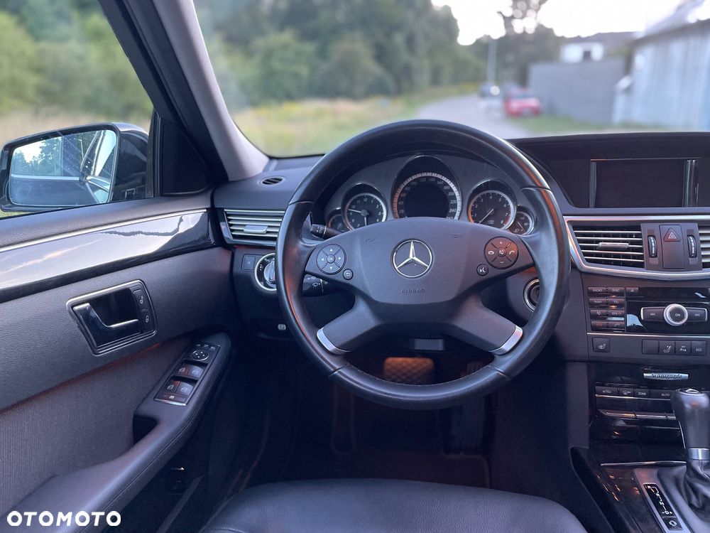 Mercedes-Benz Klasa E 200 CGI BlueEFFICIENCY 7G-TRONIC Avantgarde - 10