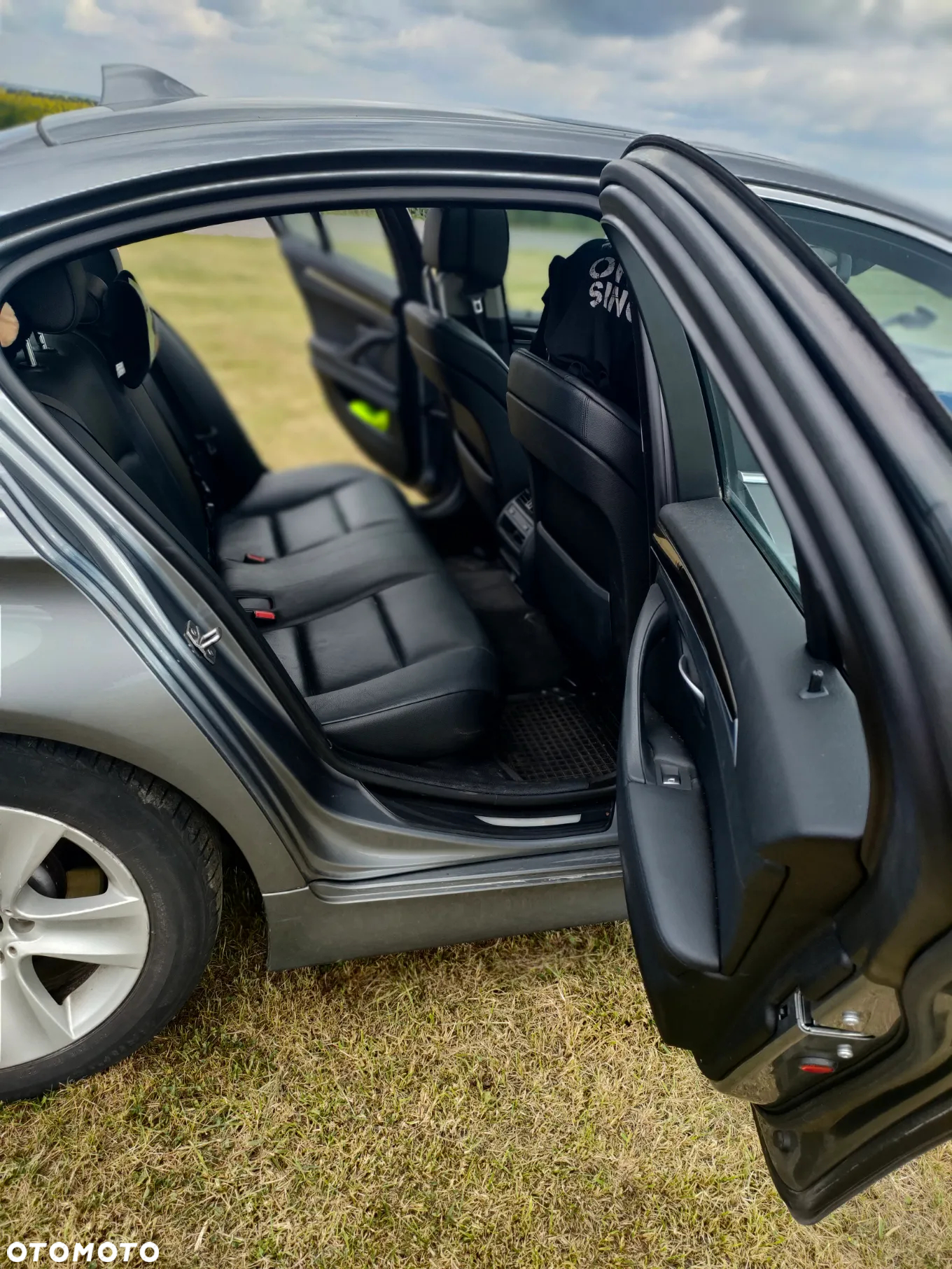BMW Seria 5 528i xDrive - 15