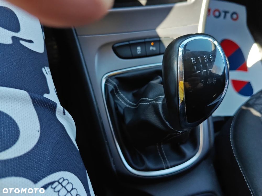 Opel Astra 1.6 CDTI Sport - 23