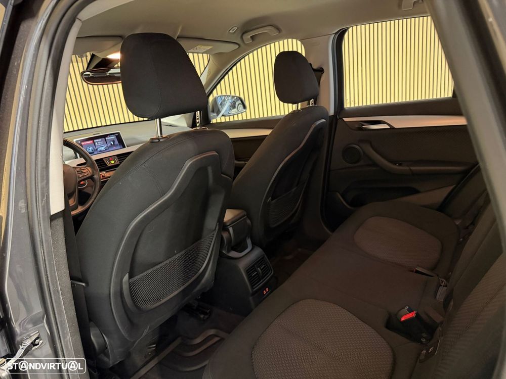 BMW X1 25 e xDrive - 30