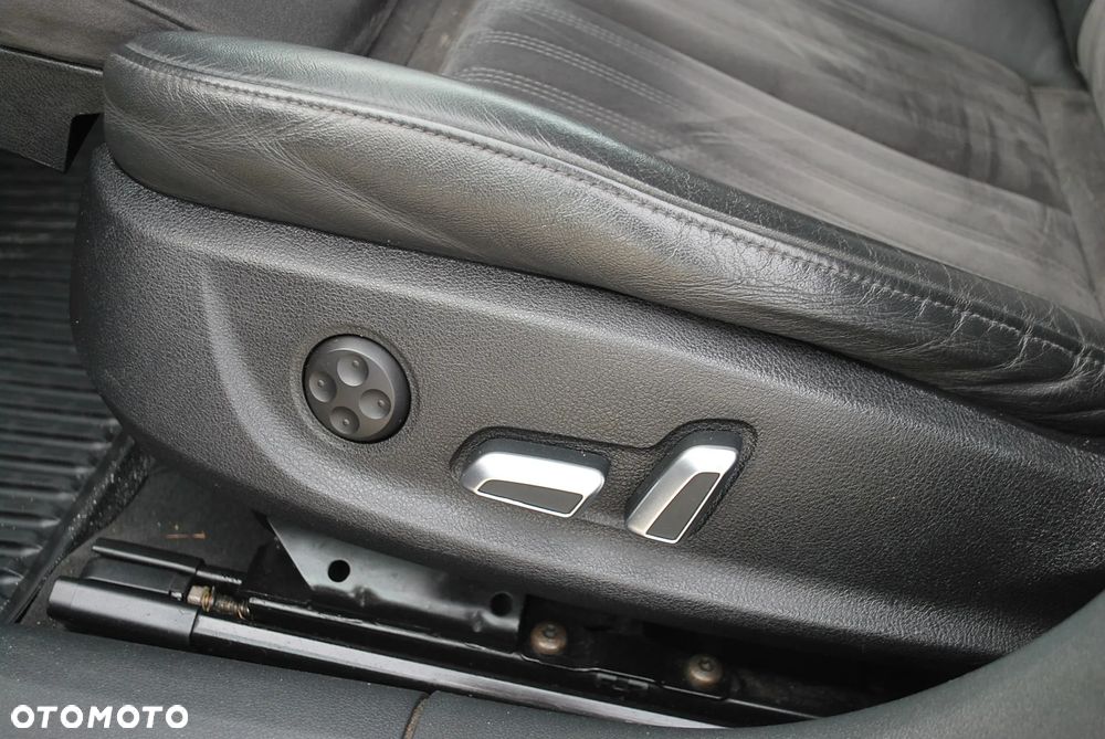 Audi A6 Avant 3.0 TDI quattro S tronic - 29