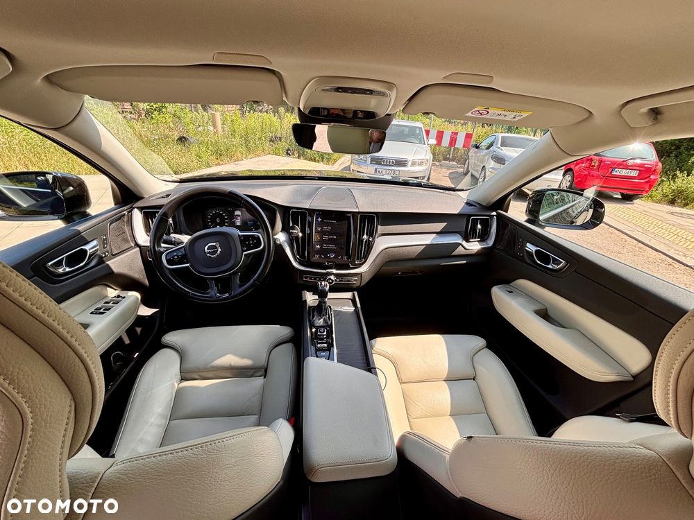Volvo XC 60 D4 AWD Momentum - 14