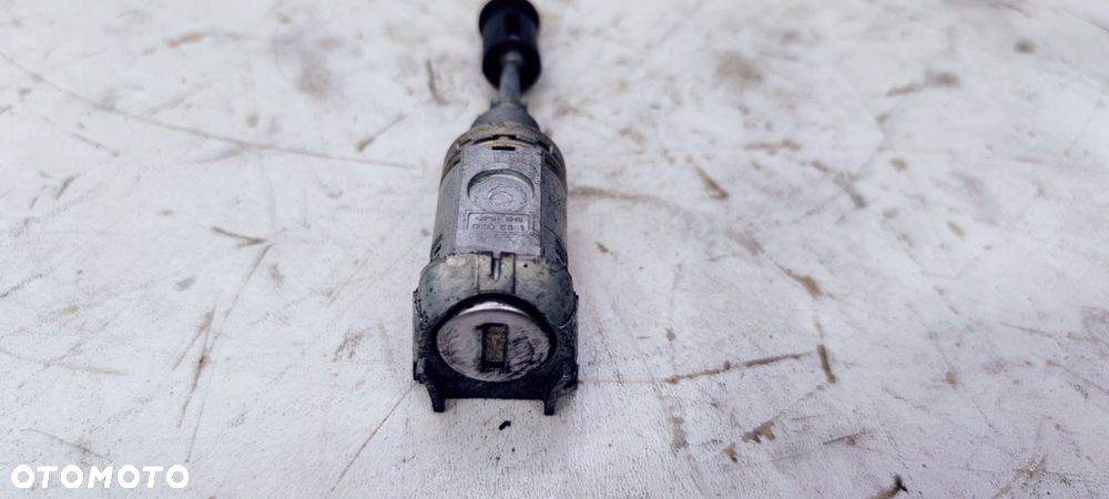 WKŁADKA DRZWI PRAWY PRZÓD AUDI Q5 8R2837168B - 4