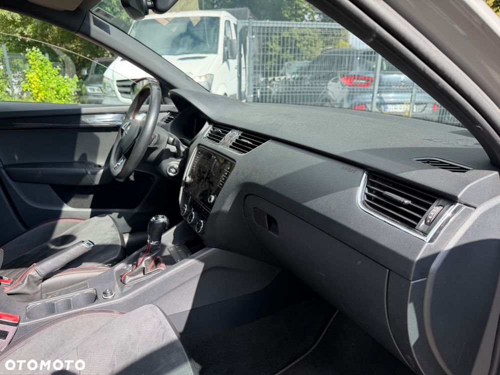 Skoda Octavia - 25