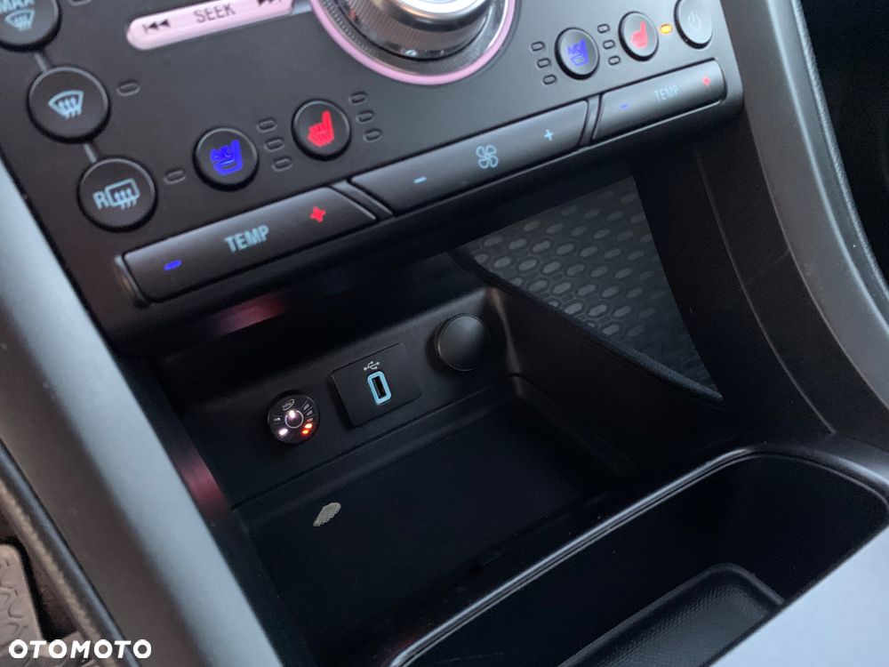 Ford Mondeo 2.0 EcoBoost Titanium - 12
