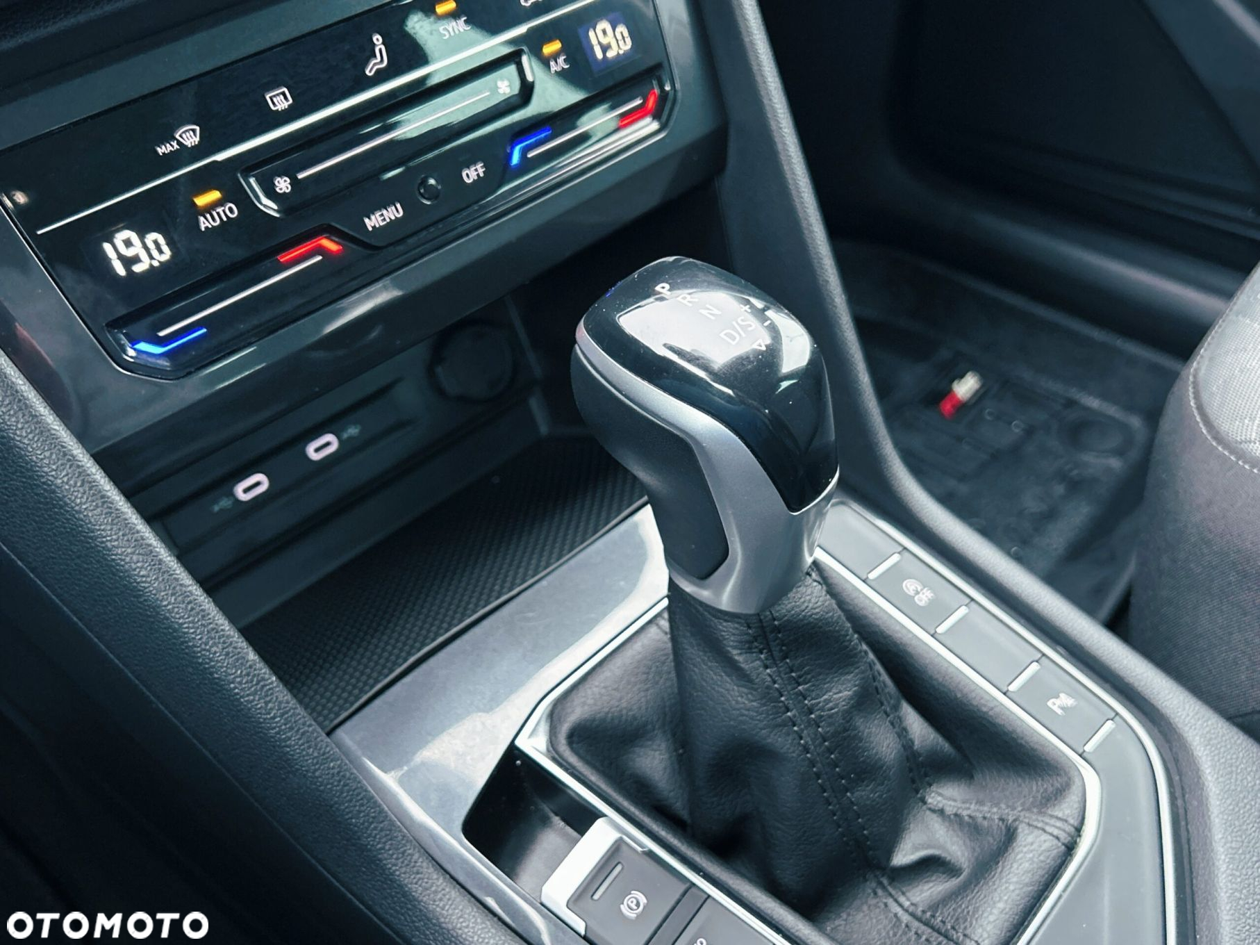 Volkswagen Tiguan 1.5 TSI EVO Life DSG - 18