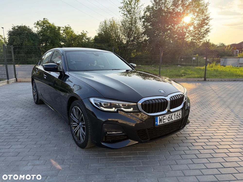 BMW Seria 3 330e M Sport sport - 2