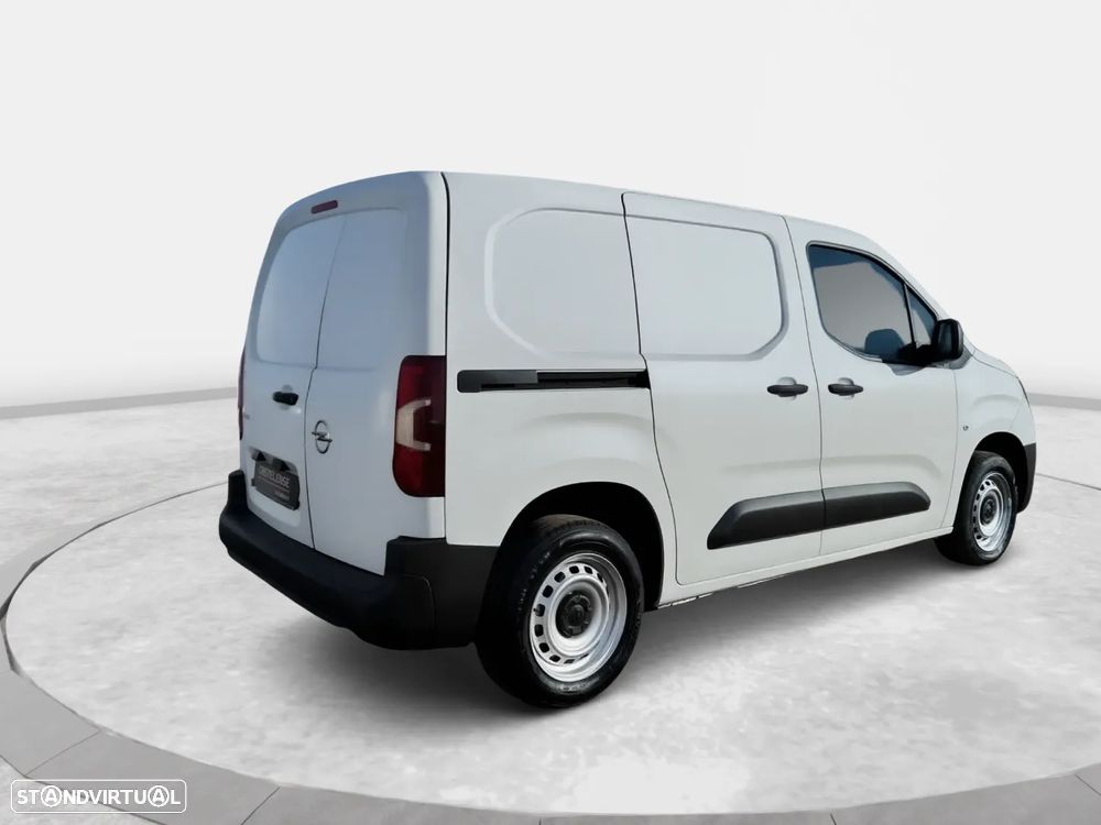 Opel COMBO 1.5 CDTI I.V.A DEDUTIVEL - 3