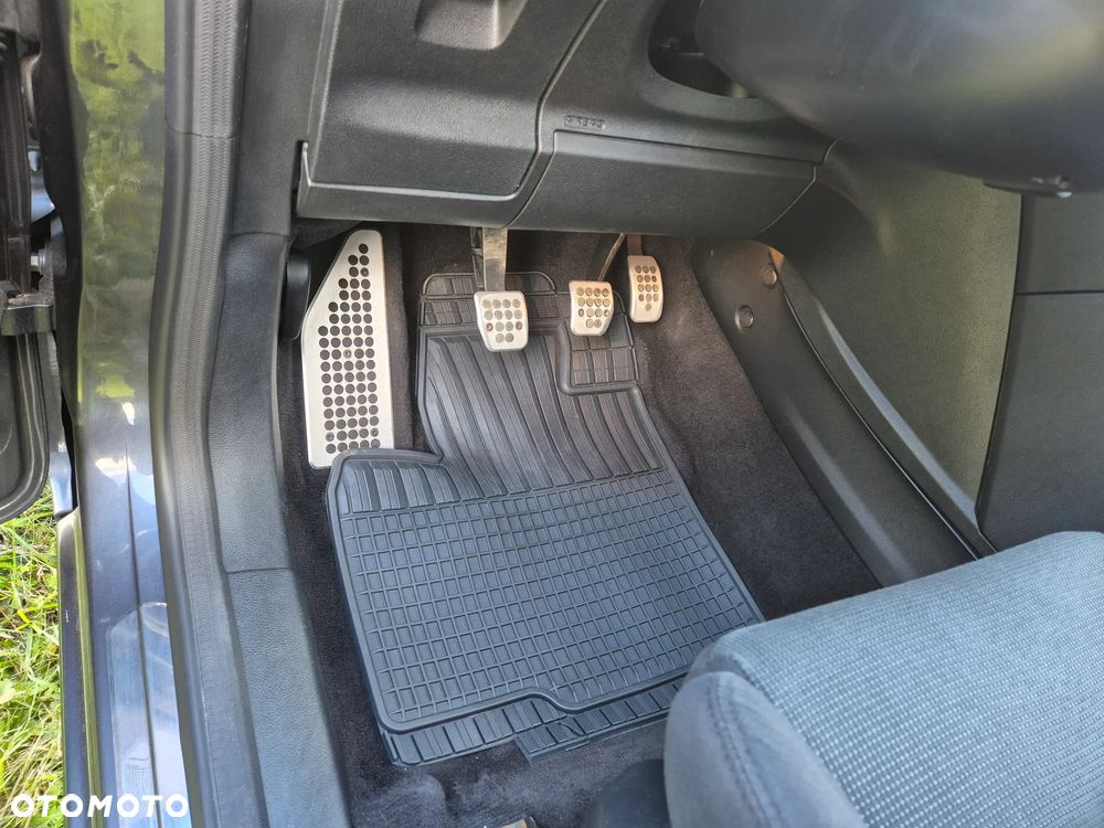 Ford S-Max 2.5 Titanium - 11