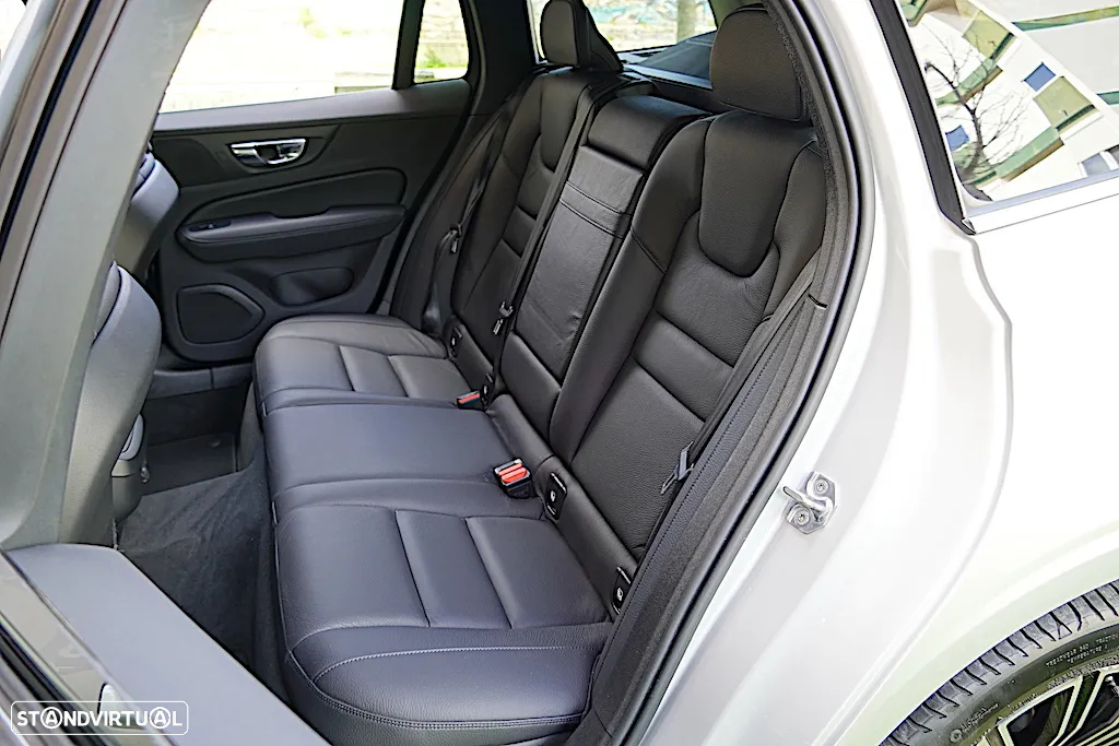 Volvo V60 2.0 D4 Inscription Geartronic - 21