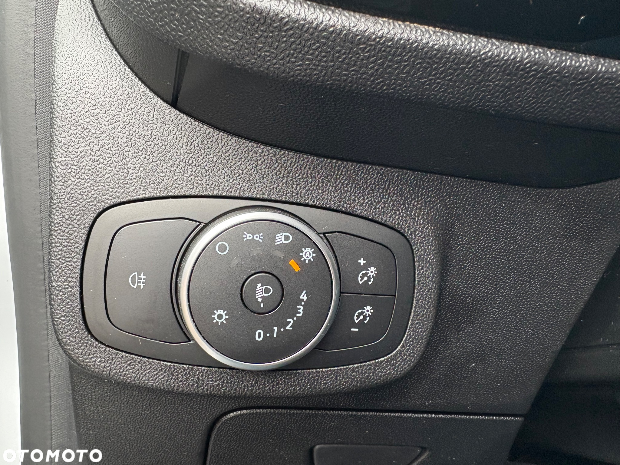 Ford Fiesta 1.1 S&S TREND - 15