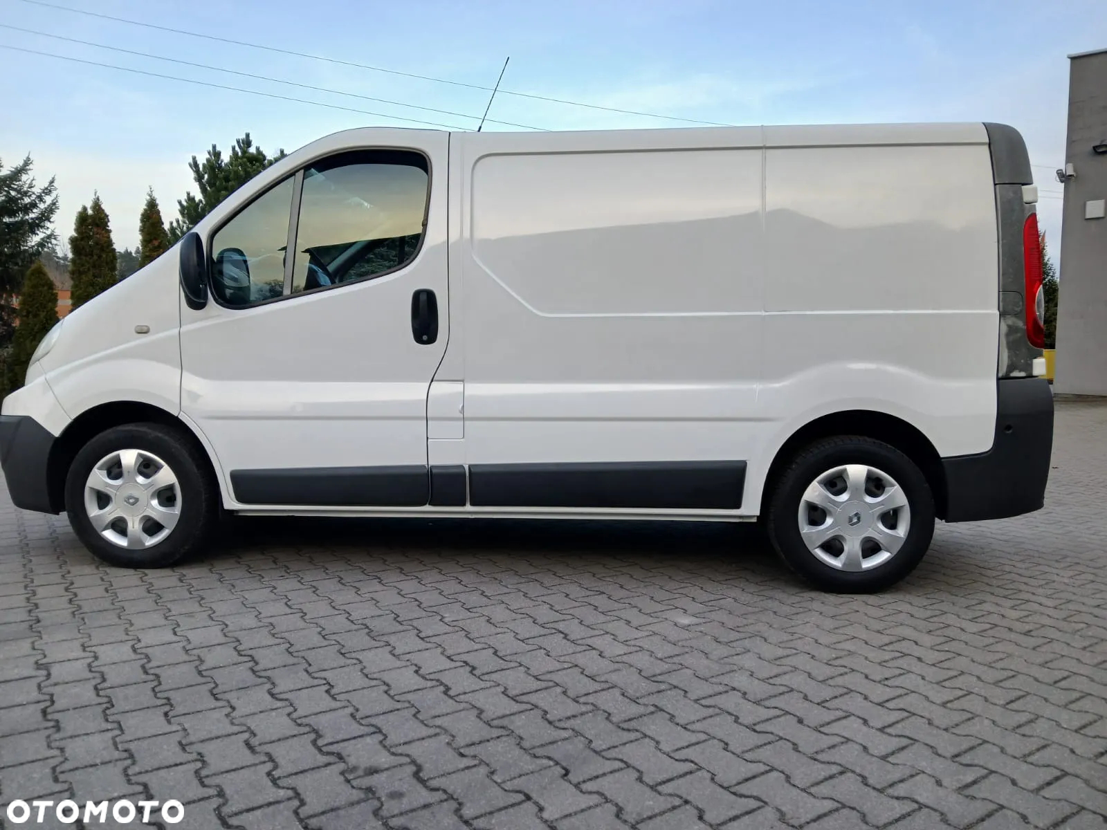 Renault TRAFIC - 13