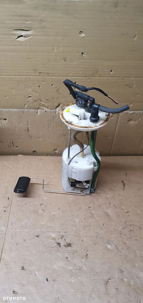 Pompka paliwa pływak pompa Kia Sportage III 1.7 CRDI 31110-2Y200 - 1