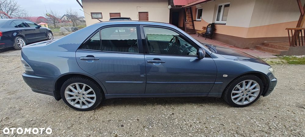 Lexus IS 200 Prestige - 5