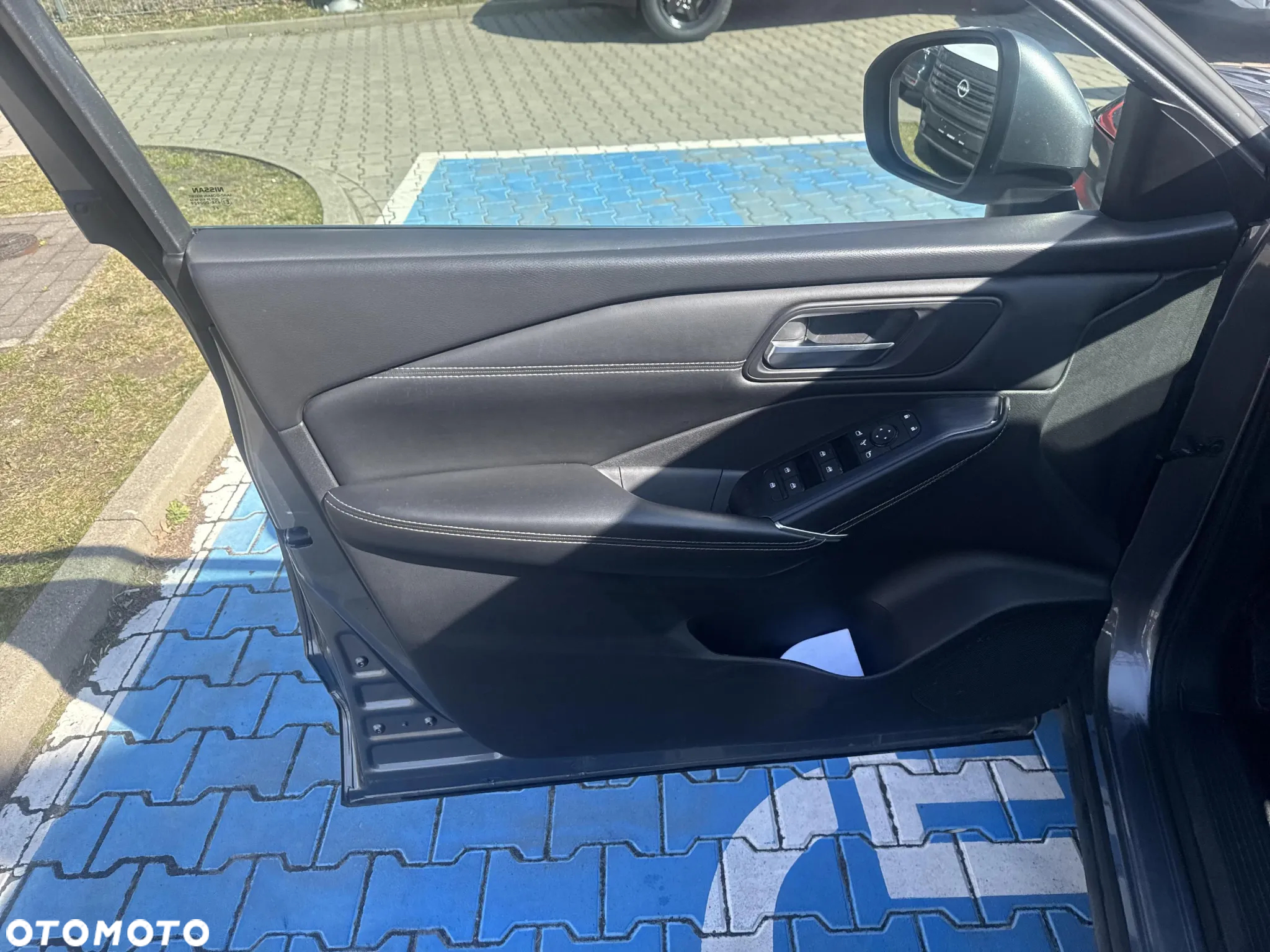 Nissan Qashqai 1.3 DIG-T mHEV N-Connecta Xtronic - 11